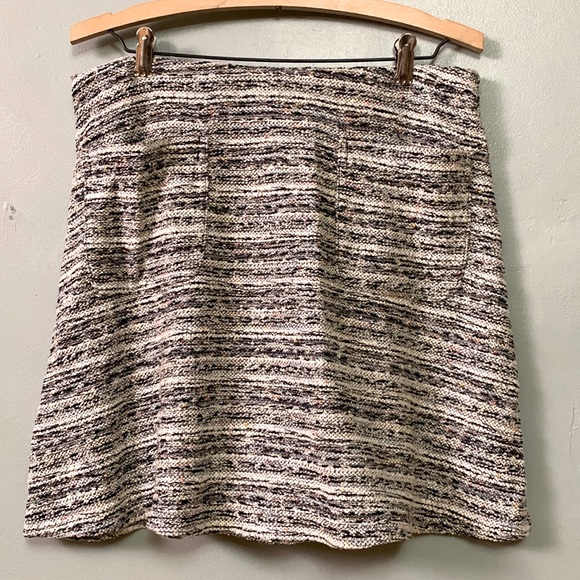 LOFT Boucle pocket skirt - Picture 3 of 8